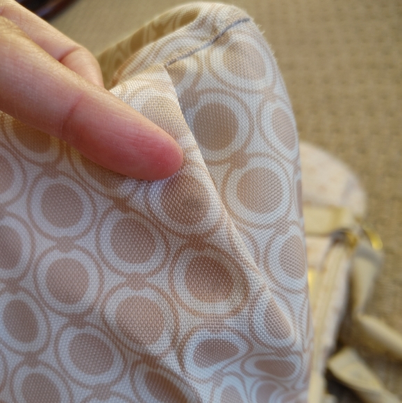 GUC Carters Diaper Bag Gender Neutral Beige White - Picture 9 of 12